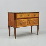 1332 6052 CHEST OF DRAWERS
